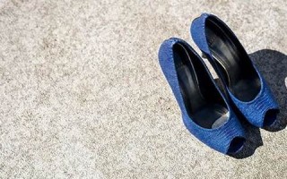 做梦梦到买鞋(做梦梦到买鞋子什么预兆)