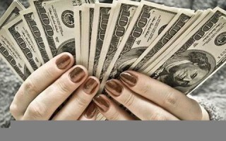 梦见有人给我钱(梦见别人给我钱是现金好不好)